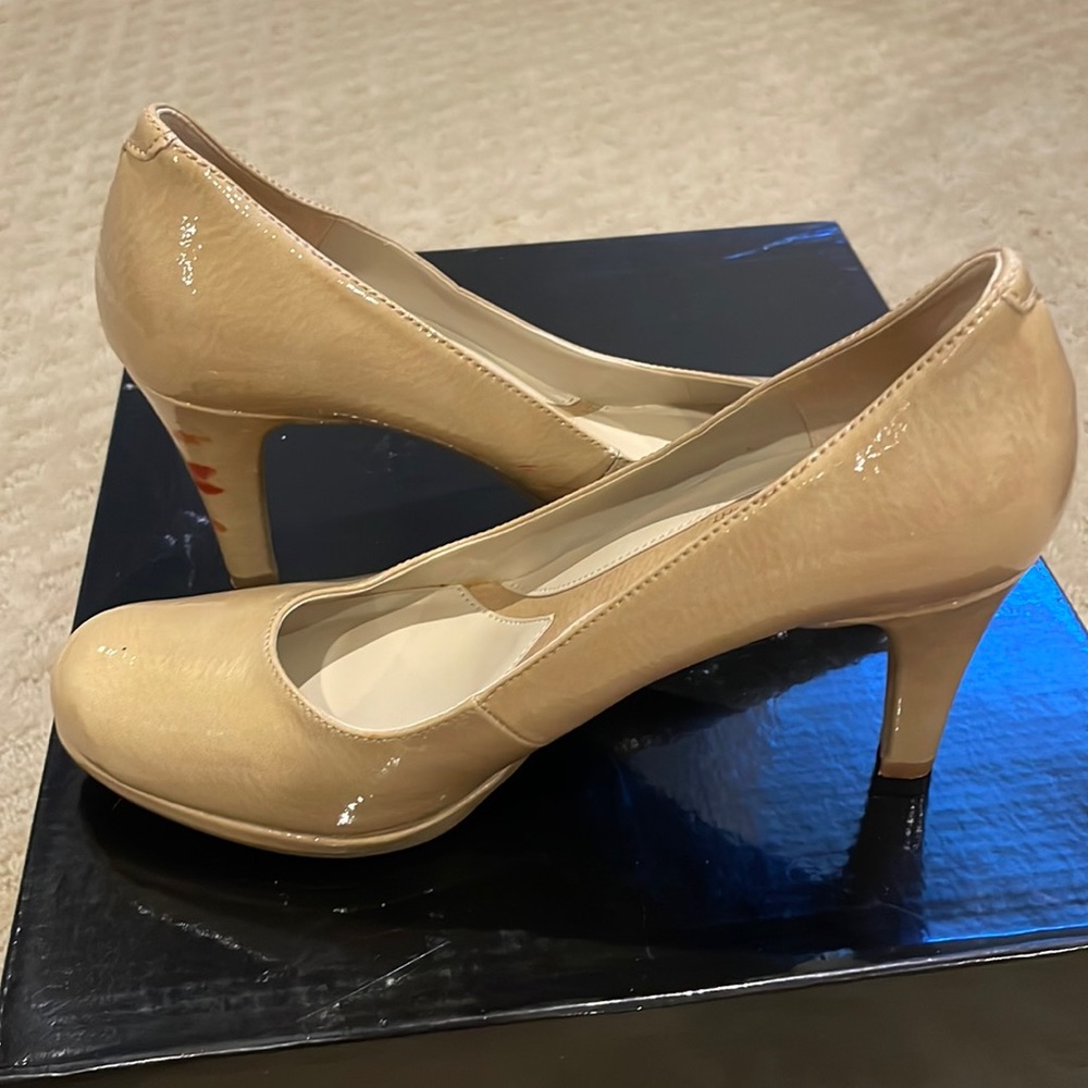 Naturalizer shoes